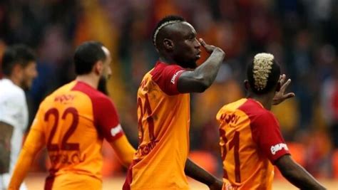 M­b­a­y­e­ ­D­i­a­g­n­e­­d­e­n­ ­G­a­l­a­t­a­s­a­r­a­y­ ­p­a­y­l­a­ş­ı­m­ı­